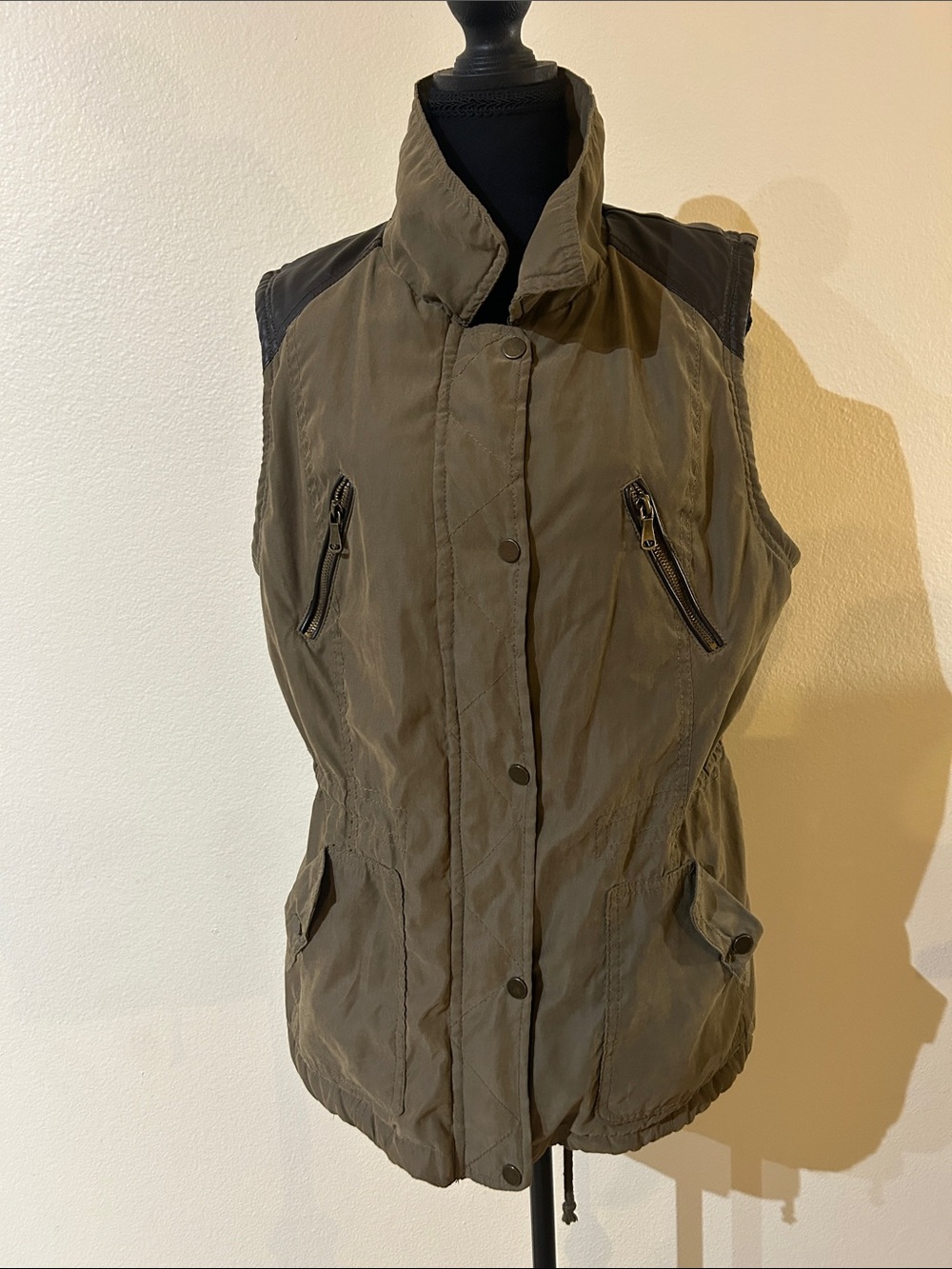 Daytrip Olive Utility Vest with Black Shoulder Panels